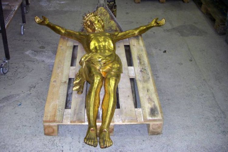 Christus Figur, Pristergrab vor dem Feinstrahlen